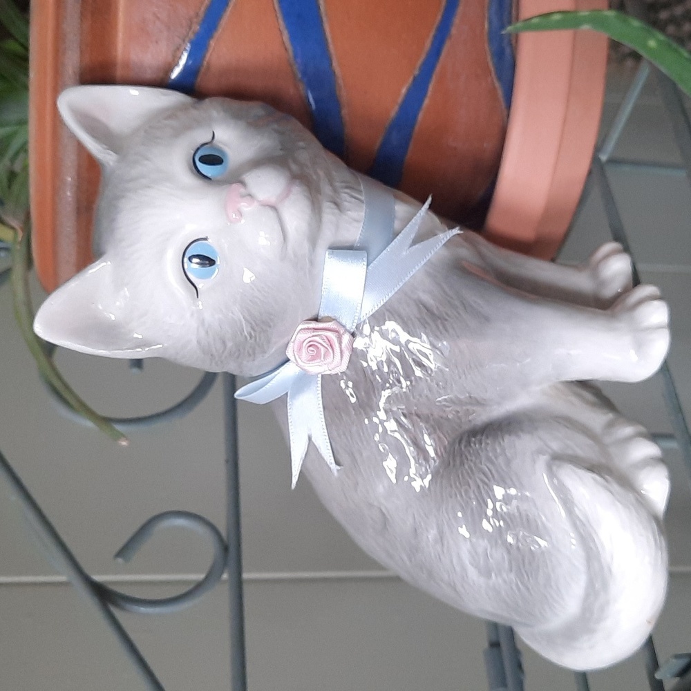 Vintage High Gloss Ceramic Gray and White Cat Figurine with blue & pink ribbon